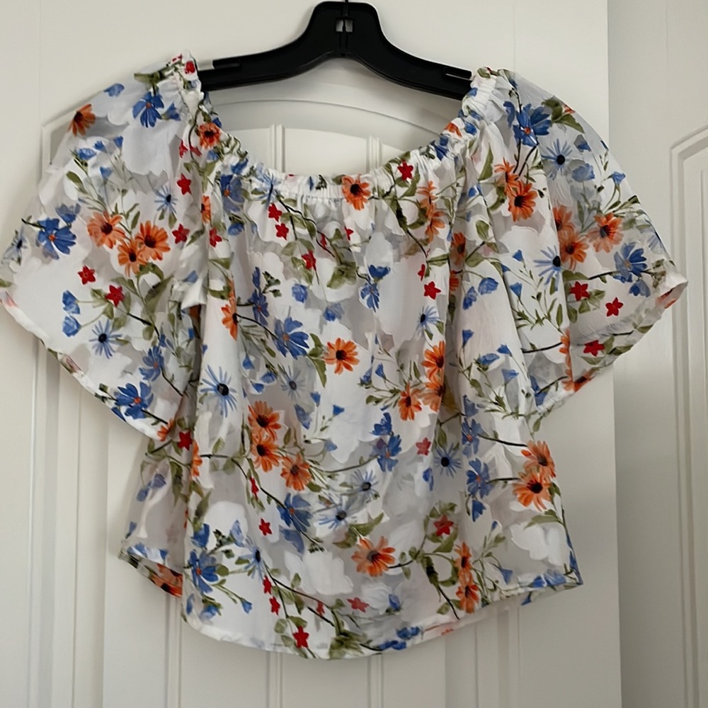 Dynamite Floral Blouse